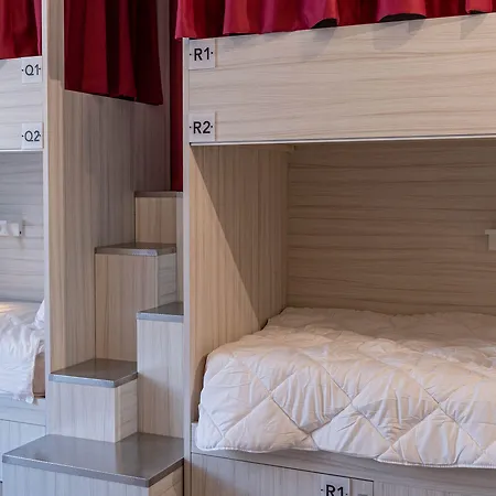 Hostel The Rose *