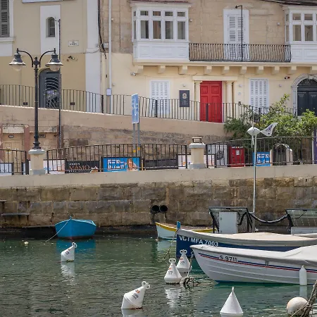 The Rose * Saint Julian's