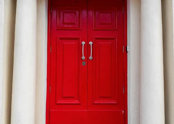 Hostel The Rose San Ġiljan