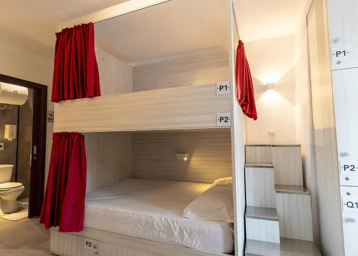 Hostel The Rose San Ġiljan